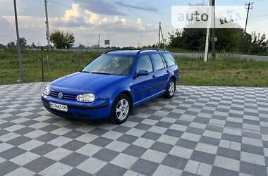 Универсал Volkswagen Golf 2003 в Самборе