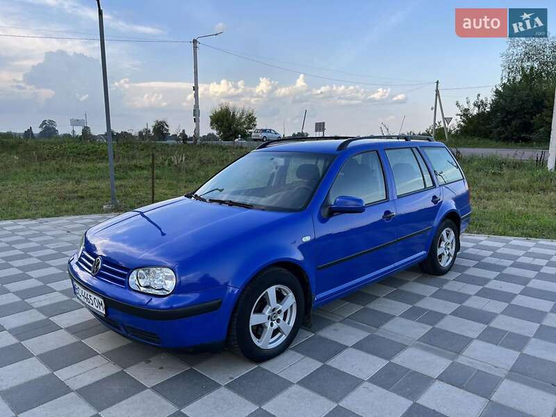 Універсал Volkswagen Golf 2003 в Самборі