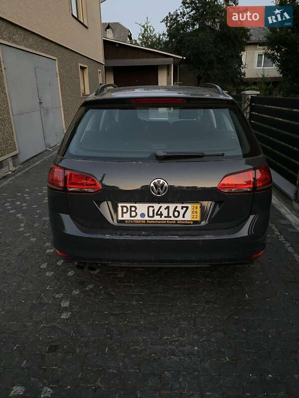 Універсал Volkswagen Golf 2014 в Калуші