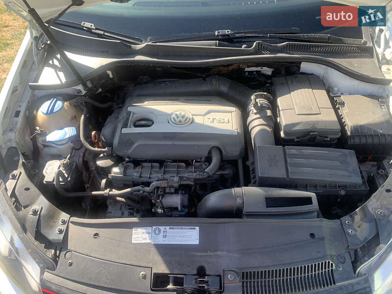 Хетчбек Volkswagen Golf 2011 в Тульчині