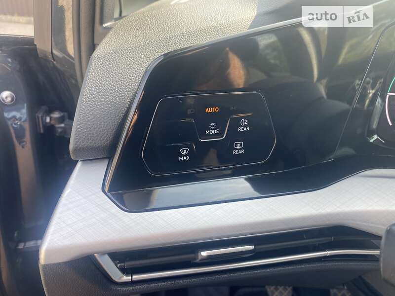 Универсал Volkswagen Golf 2022 в Нововолынске