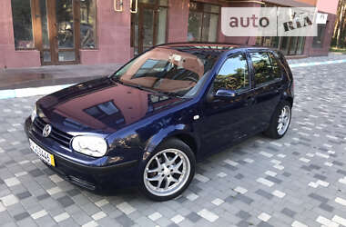 Хэтчбек Volkswagen Golf 2003 в Славуте