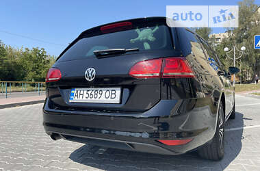 Универсал Volkswagen Golf 2016 в 