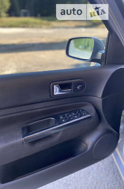 Хэтчбек Volkswagen Golf 2001 в  фото 12 Хэтчбек Volkswagen Golf 2001 в
