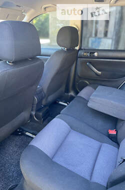Хэтчбек Volkswagen Golf 2001 в  фото 22 Хэтчбек Volkswagen Golf 2001 в