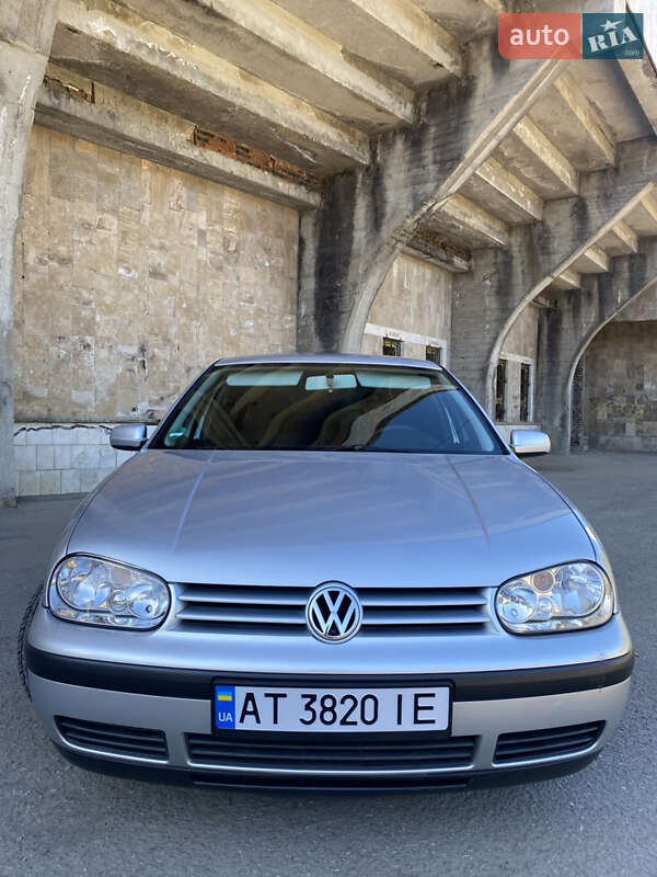 Volkswagen Golf 2001