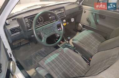 Хэтчбек Volkswagen Golf 1987 в Киеве