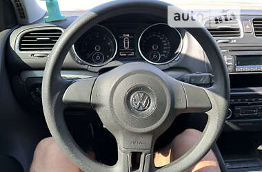 Хэтчбек Volkswagen Golf 2012 в Киеве