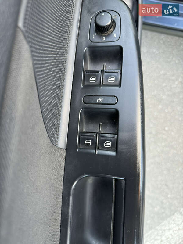 Універсал Volkswagen Golf 2010 в Івано-Франківську