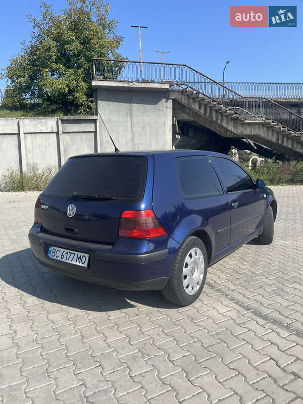 Хетчбек Volkswagen Golf 2001 в Дрогобичі