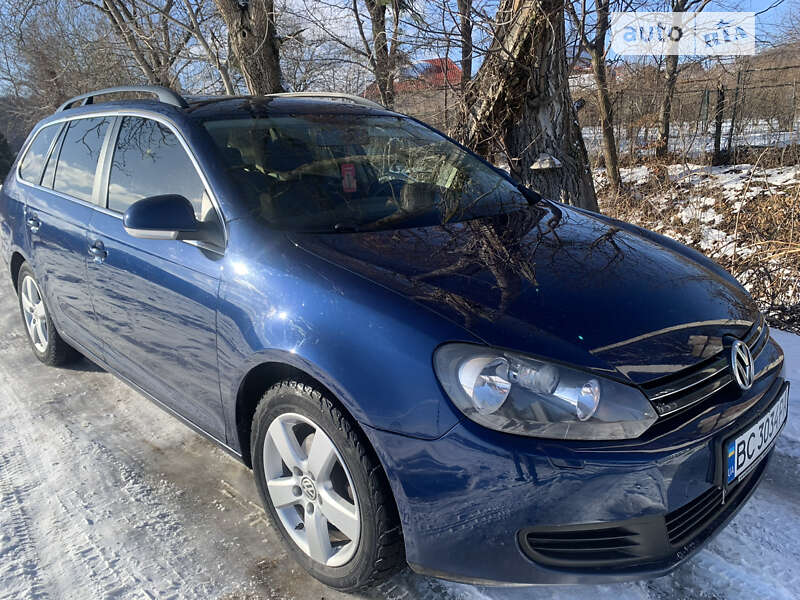 Универсал Volkswagen Golf 2011 в Львове