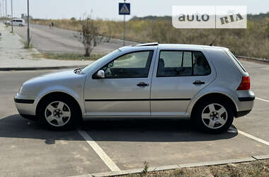 Хэтчбек Volkswagen Golf 2001 в Виннице