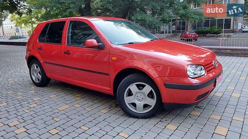 Хетчбек Volkswagen Golf 1999 в Одесі