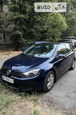 Хэтчбек Volkswagen Golf 2010 в Запорожье