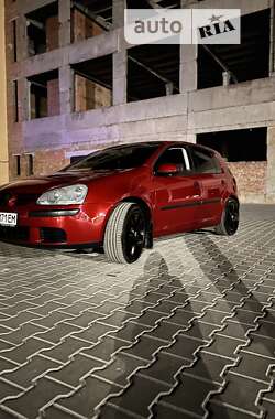 Хэтчбек Volkswagen Golf 2004 в Тернополе