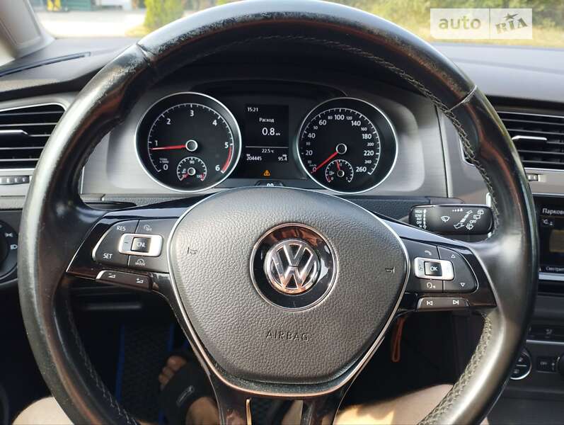 Універсал Volkswagen Golf 2013 в Вінниці