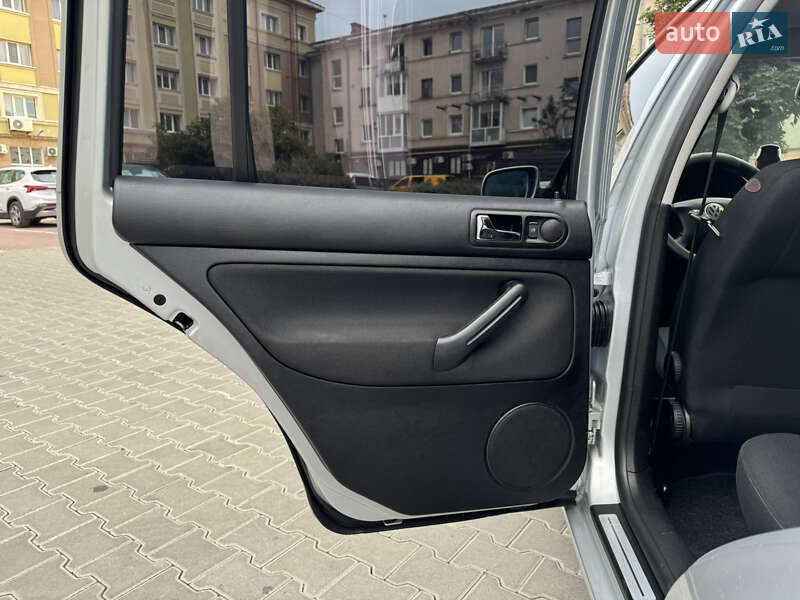 Универсал Volkswagen Golf 2006 в Тернополе