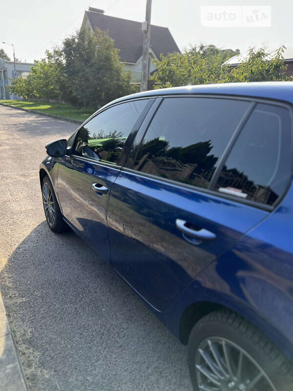 Хэтчбек Volkswagen Golf 2010 в Ровно фото 5 Хэтчбек Volkswagen Golf 2010 в Ровно