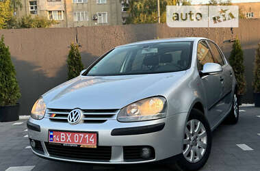 Хетчбек Volkswagen Golf 2005 в Дрогобичі