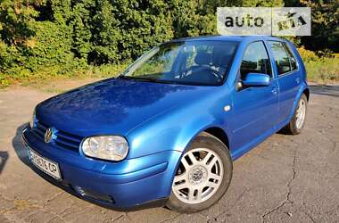 Хетчбек Volkswagen Golf 1999 в Сумах