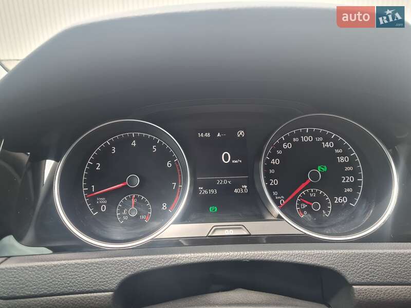 Універсал Volkswagen Golf 2014 в Сваляві