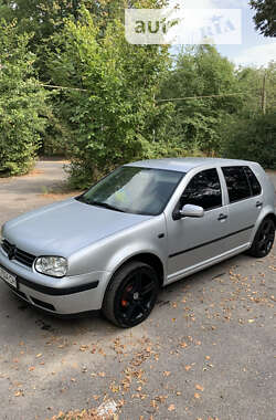 Хэтчбек Volkswagen Golf 2003 в Литине