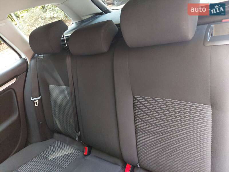 Универсал Volkswagen Golf 2012 в Львове