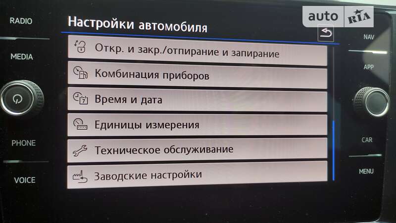 Універсал Volkswagen Golf 2017 в Чернігові