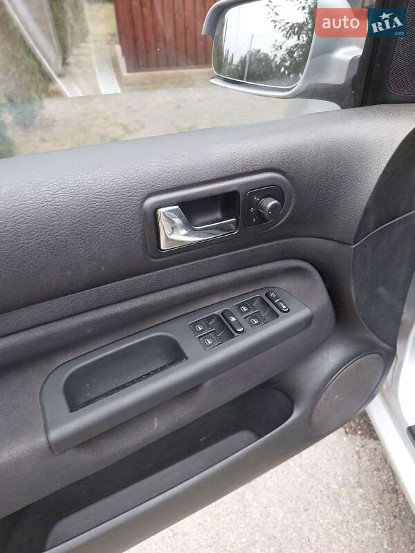 Хэтчбек Volkswagen Golf 2003 в Звенигородке фото 36 Хэтчбек Volkswagen Golf 2003 в Звенигородке