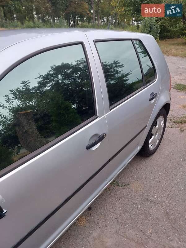 Хэтчбек Volkswagen Golf 2003 в Звенигородке фото 78 Хэтчбек Volkswagen Golf 2003 в Звенигородке