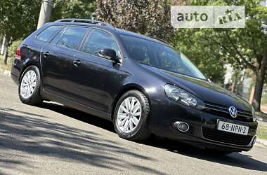 Универсал Volkswagen Golf 2010 в Ивано-Франковске