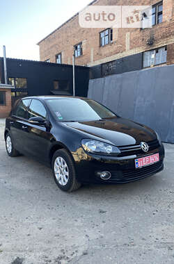 Хетчбек Volkswagen Golf 2010 в Охтирці