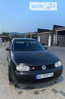 Хэтчбек Volkswagen Golf 1998 в Хусте