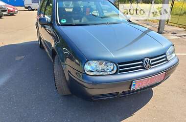 Универсал Volkswagen Golf 2003 в Броварах