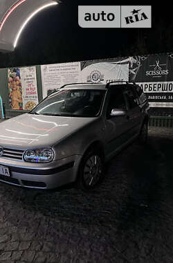 Универсал Volkswagen Golf 2005 в Золочеве