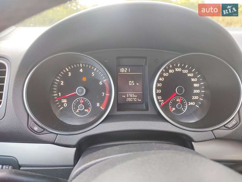 Хетчбек Volkswagen Golf 2009 в Смілі