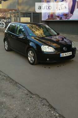 Хетчбек Volkswagen Golf 2008 в Миколаєві