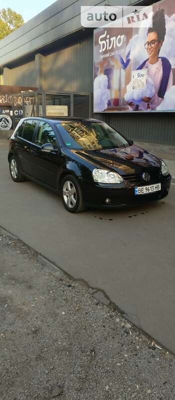 Хэтчбек Volkswagen Golf 2008 в Николаеве