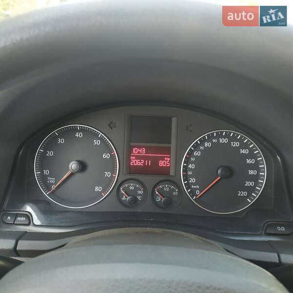 Хэтчбек Volkswagen Golf 2005 в Долине
