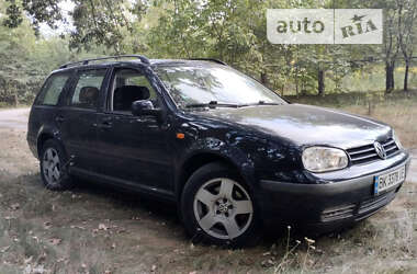 Универсал Volkswagen Golf 1999 в Ровно