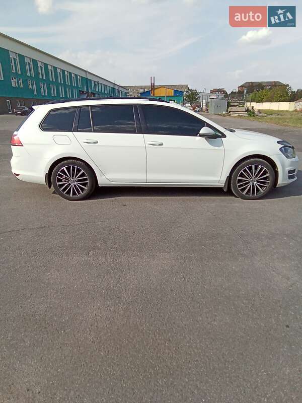 Універсал Volkswagen Golf 2016 в Тульчині