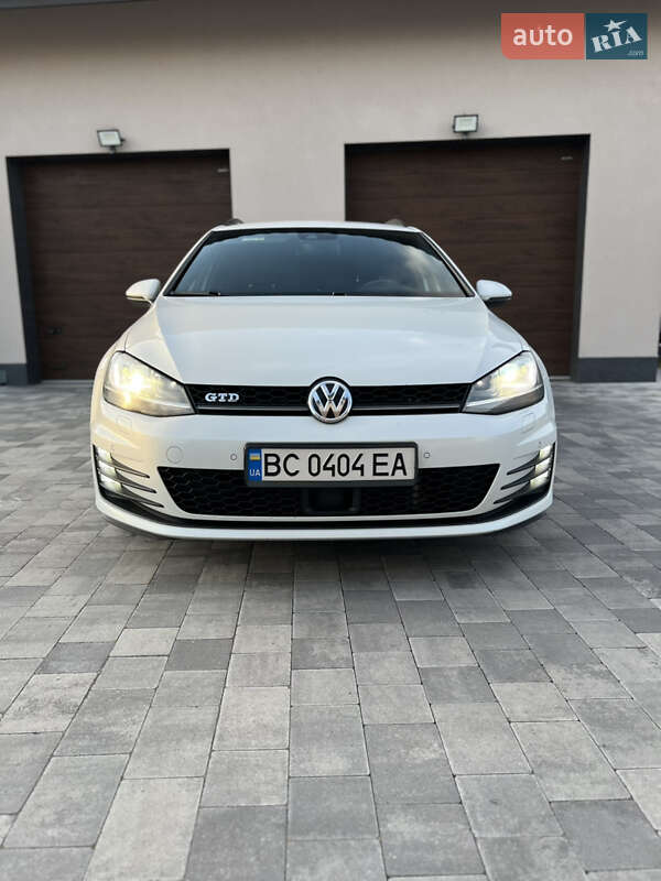 Універсал Volkswagen Golf 2015 в Львові
