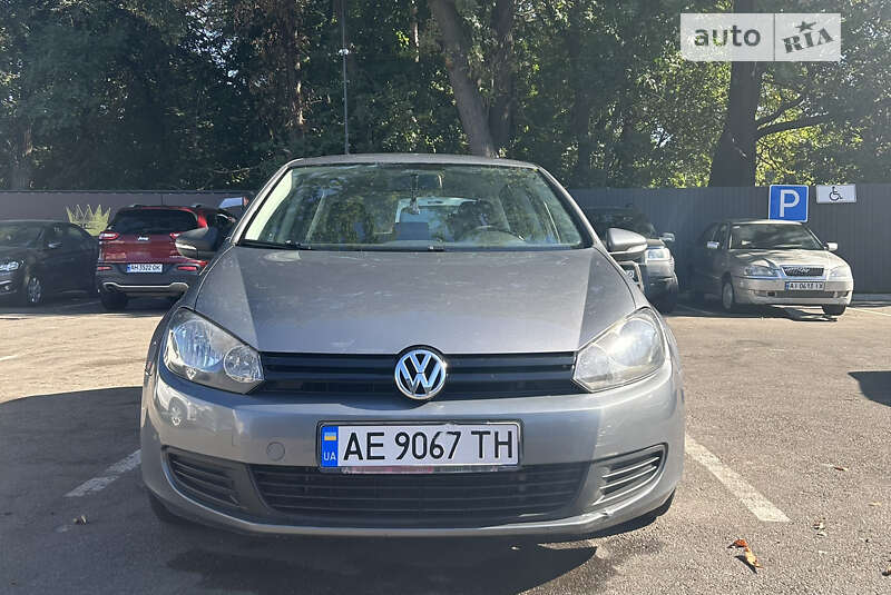 Хэтчбек Volkswagen Golf 2009 в Броварах