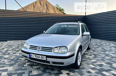 Универсал Volkswagen Golf 2003 в Николаеве