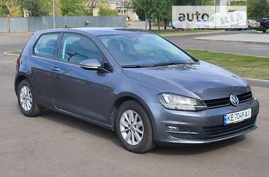 Хетчбек Volkswagen Golf 2015 в Дніпрі