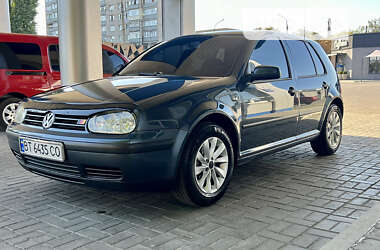 Хетчбек Volkswagen Golf 2003 в Черкасах