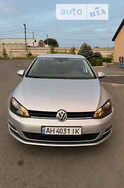 Хэтчбек Volkswagen Golf 2013 в Днепре