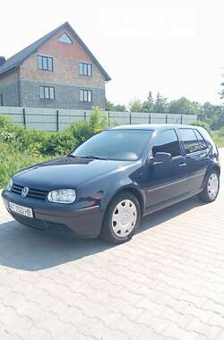 Хэтчбек Volkswagen Golf 2000 в Галиче