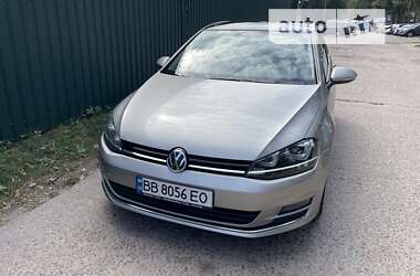 Хетчбек Volkswagen Golf 2015 в Києві