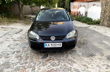 Хетчбек Volkswagen Golf 2005 в Києві